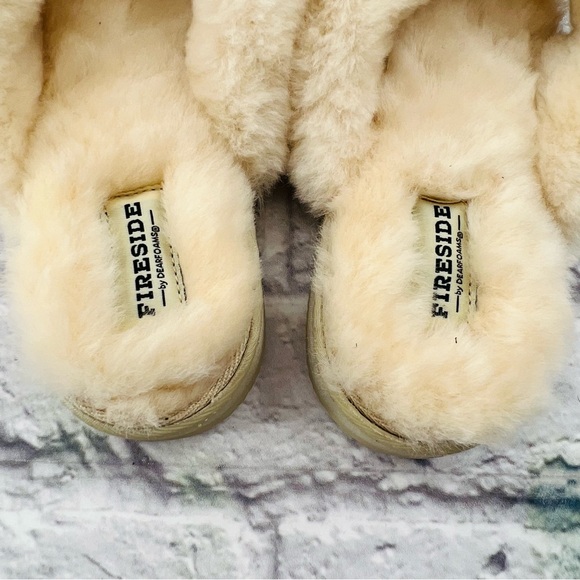 Fireside by Dearfoams Fluffy Cream Slippers Womans Size 10 Plush Fuzzy Cozy - Picture 5 of 9